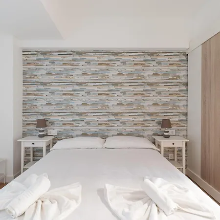 Loft Deluxe La Puntilla - Aircon & Side Sea Views Apartment *